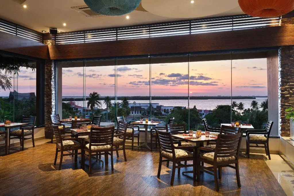 Restaurant, Wyndham Grand Cancun All Inclusive Resort & Villas, Cancun Area