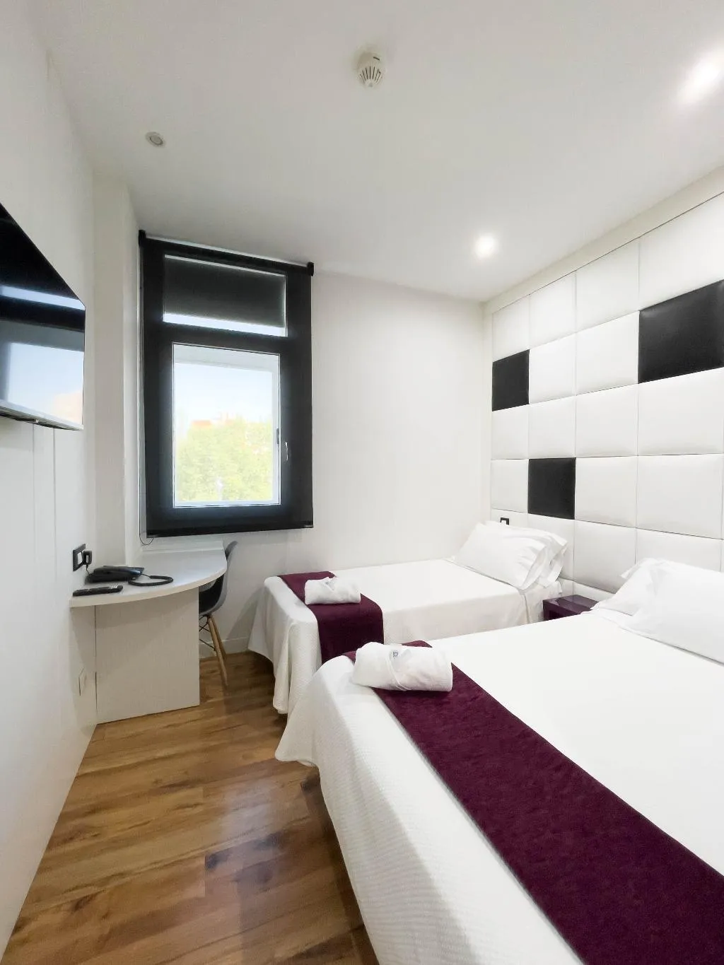 DOUBLE STANDARD Room, Avenida de España, Madrid