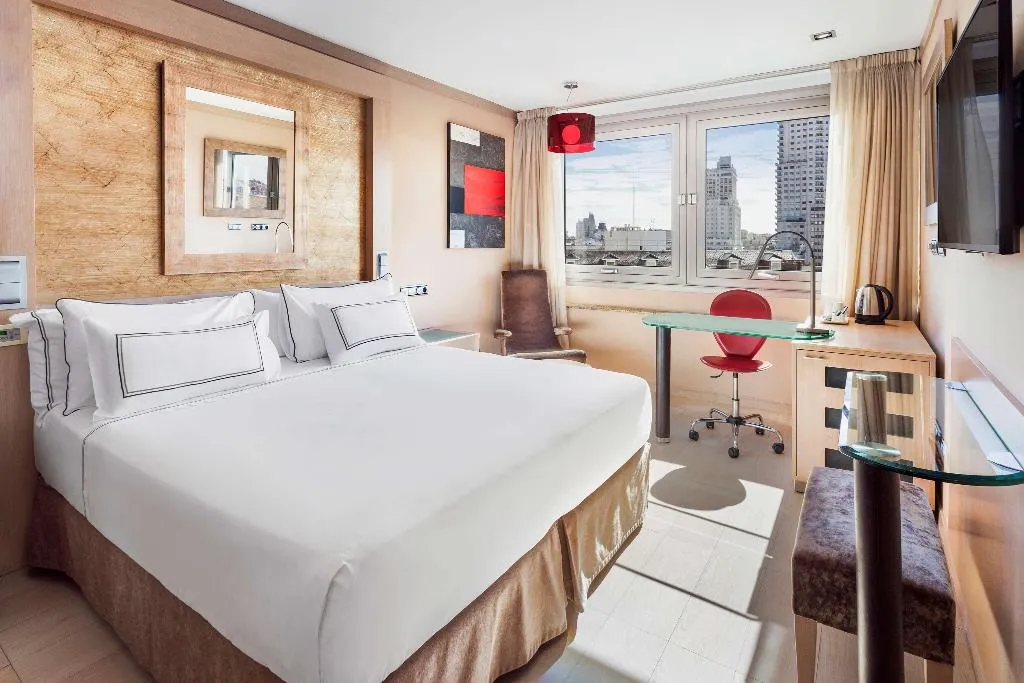 DOUBLE SINGLE USE QUEEN SIZE BED Room, Melia Madrid Princesa, Madrid