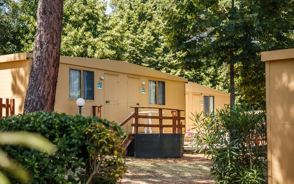 BUNGALOW CAPACITY 2 Room, hu I Pini Village, Rome