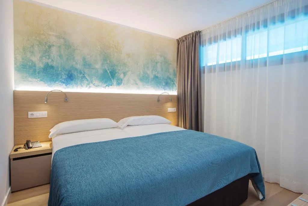 APARTMENT DELUXE Room, Fontanellas Playa, Majorca