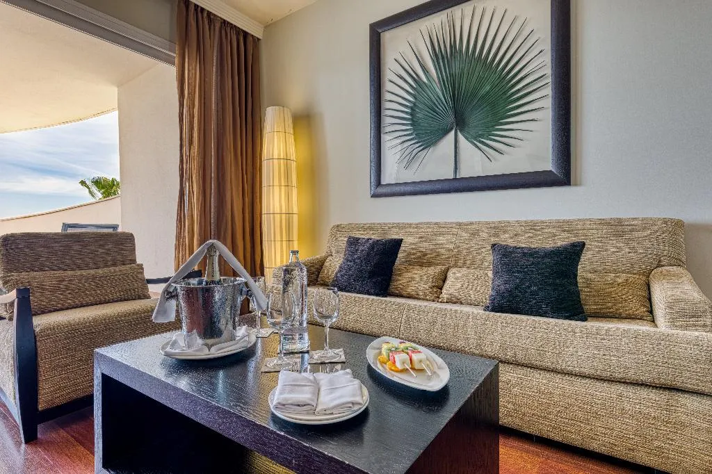 DOUBLE SINGLE USE DELUXE Room, Senator Banus, Costa Del Sol