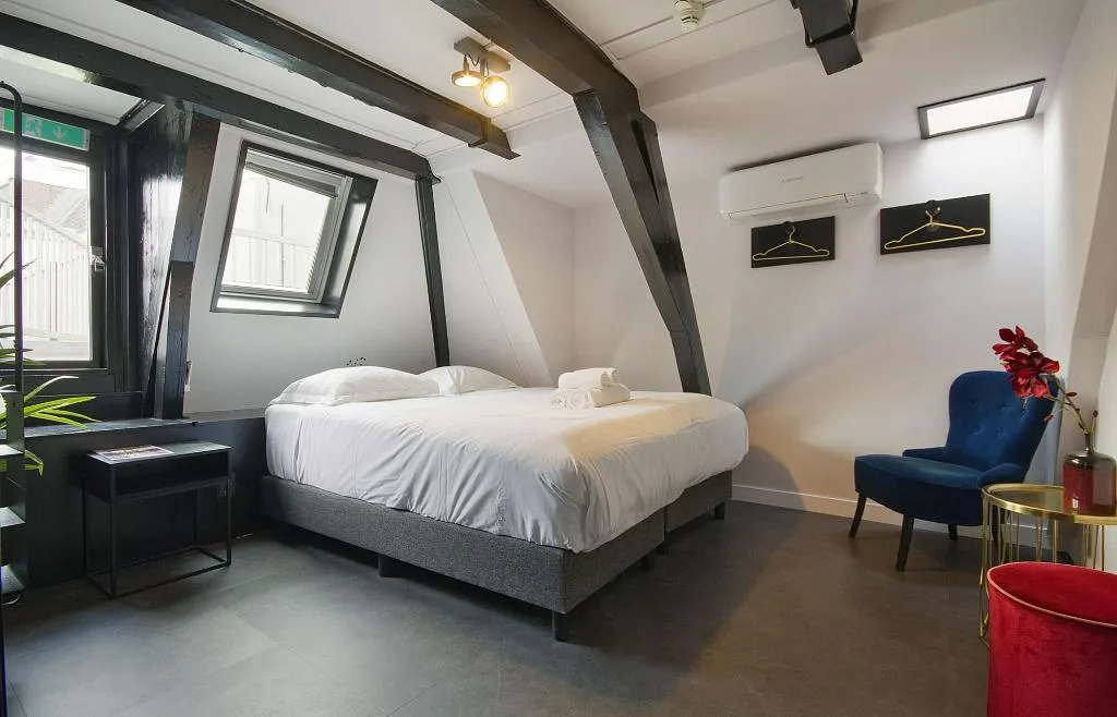 Room, Mr. Monkey Amsterdam, Amsterdam