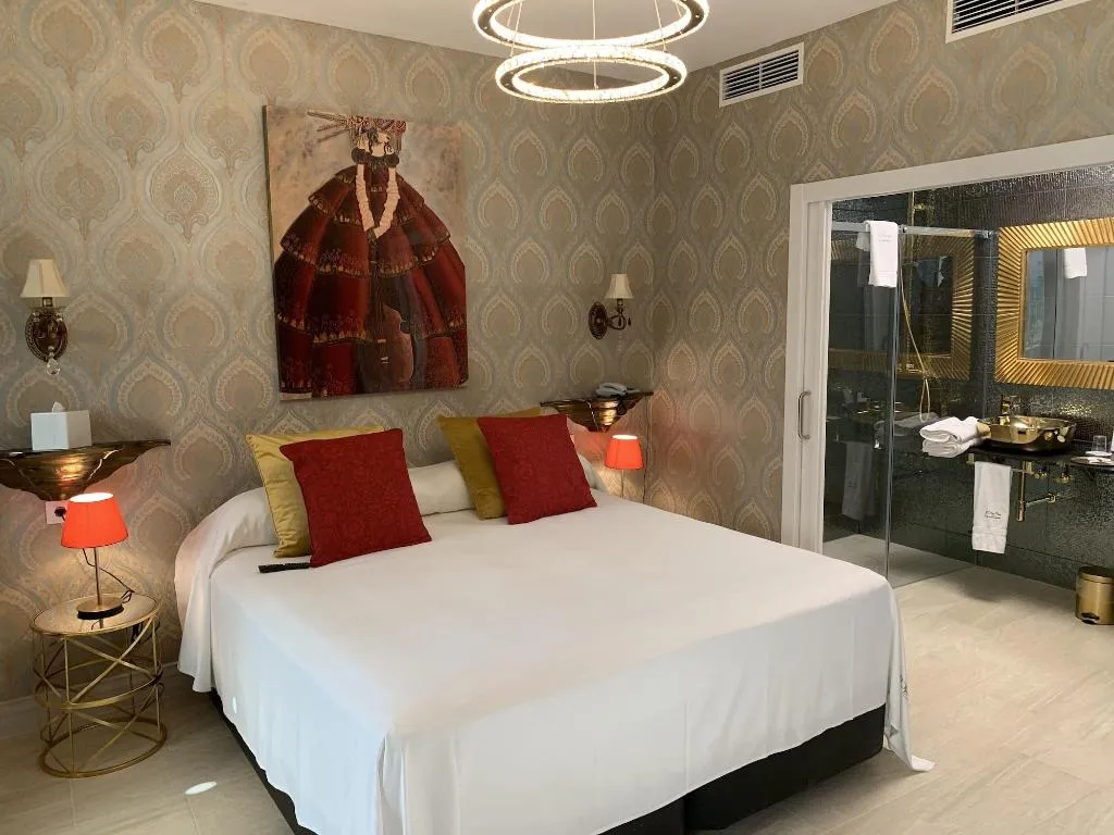 Room, El Rey Moro, Seville
