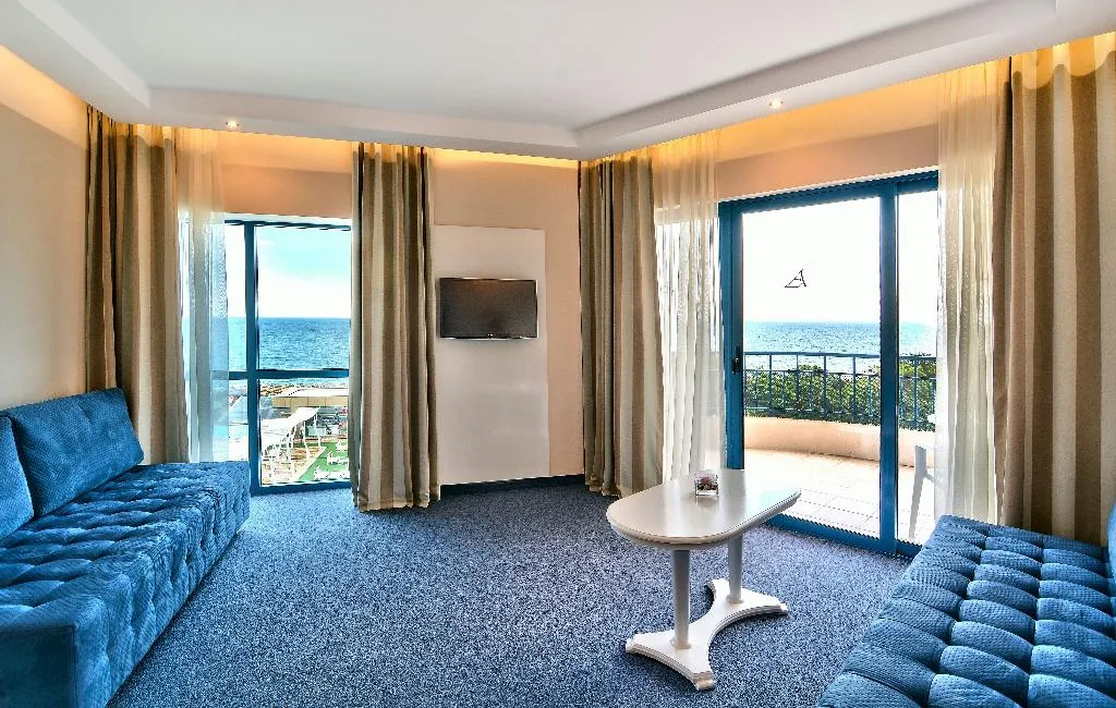 FAMILY ROOM SEA VIEW Room, Grifid Hotel Arabella, Varna