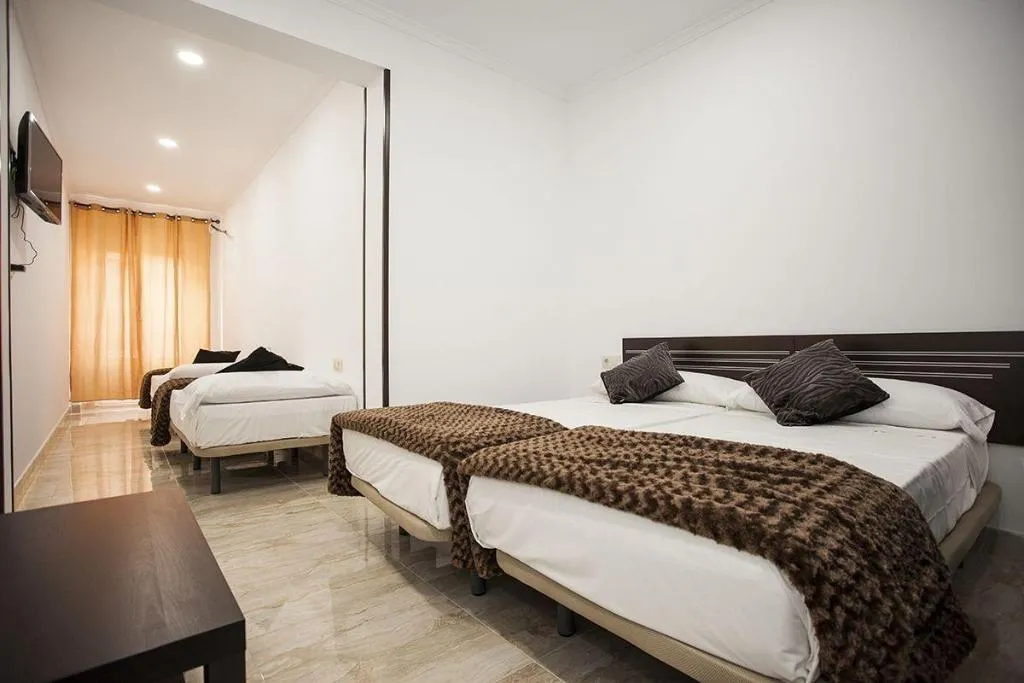 Room, Hostal Rincon De Sol, Madrid