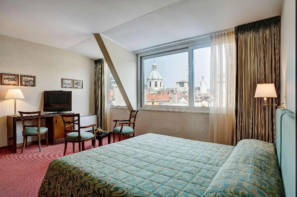 Room, Barchetta Excelsior, Milan