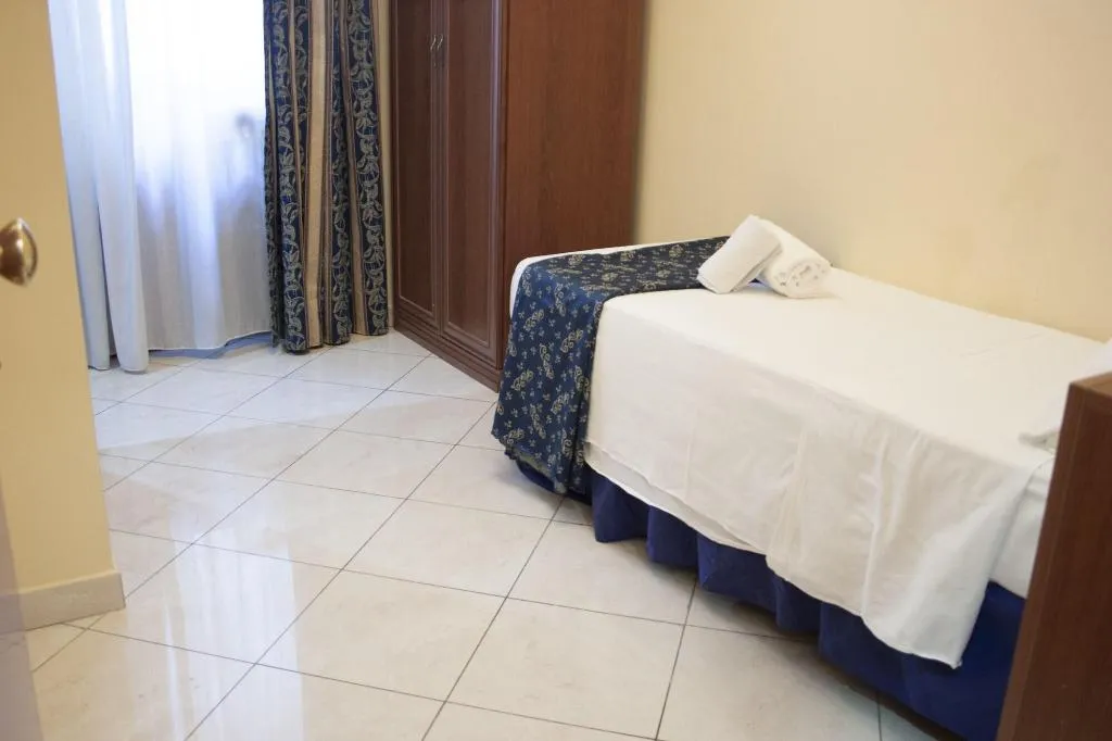 Room, Caroline Suite, Rome