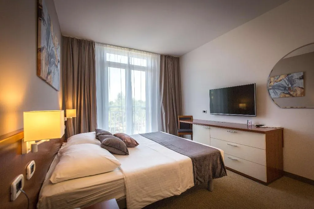 Room, Arena Hotel Holiday, Istria