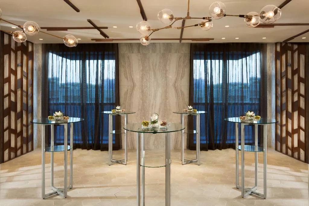 Restaurant, Millennium Place Barsha Heights Hotel Apartments, Dubai