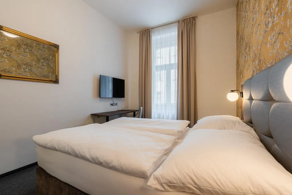 DOUBLE STANDARD Room, EA Hotel Victoria, Prague