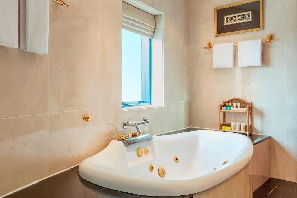 Room, Majestic Cove Hotel, Dubai