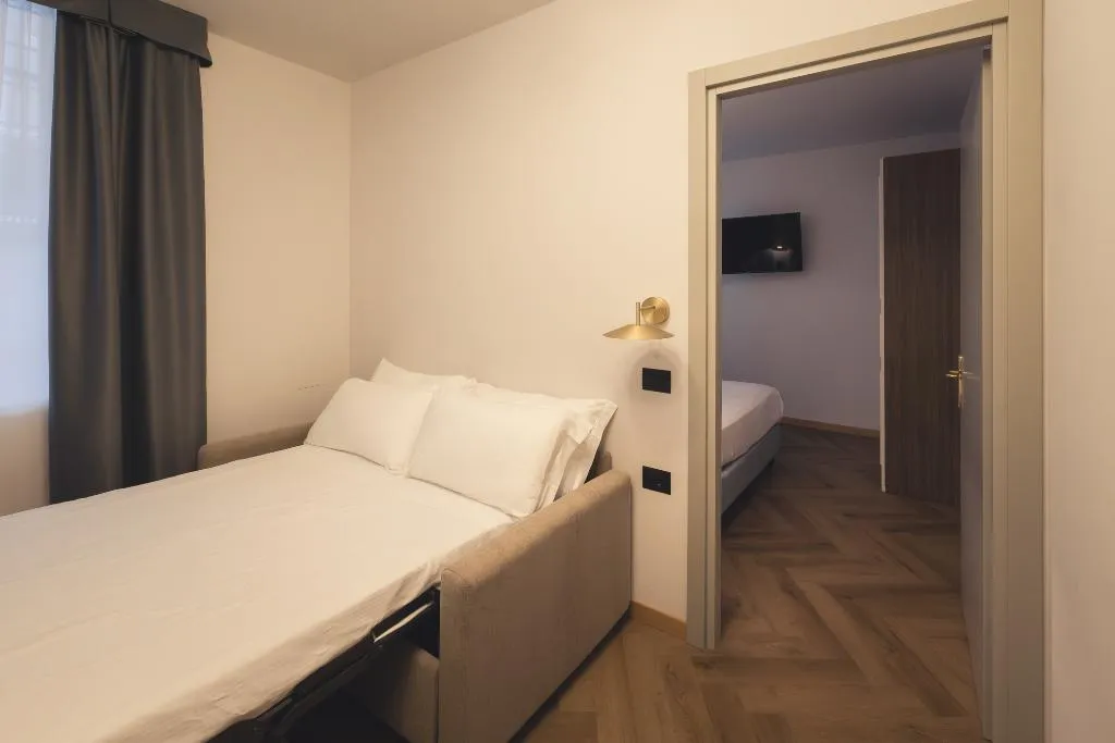 APARTMENT ONE BEDROOM Room, Palazzo Santo Spirito, Milan