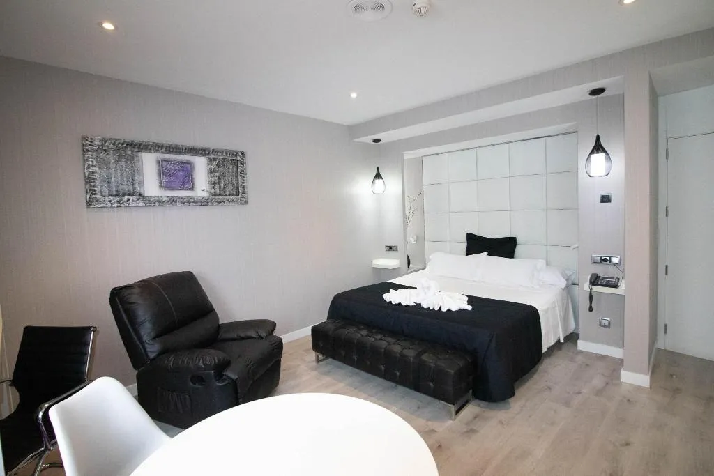 SUITE WITH DOUBLE BED Room, Avenida de España, Madrid