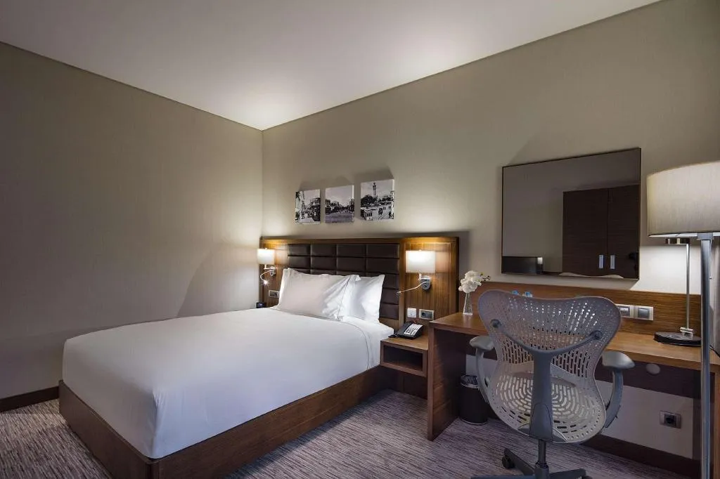 Room, Hilton Garden Inn Izmir Bayrakli, Izmir