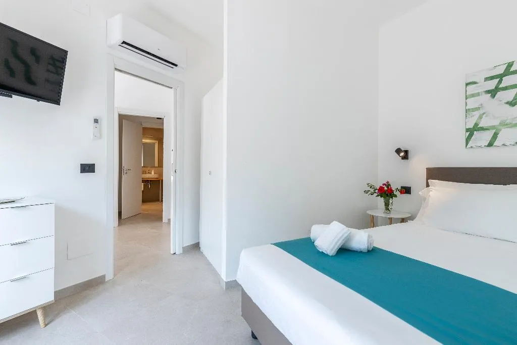 APARTMENT WITH BALCONY Room, Residence Villa Giardini, Taormina