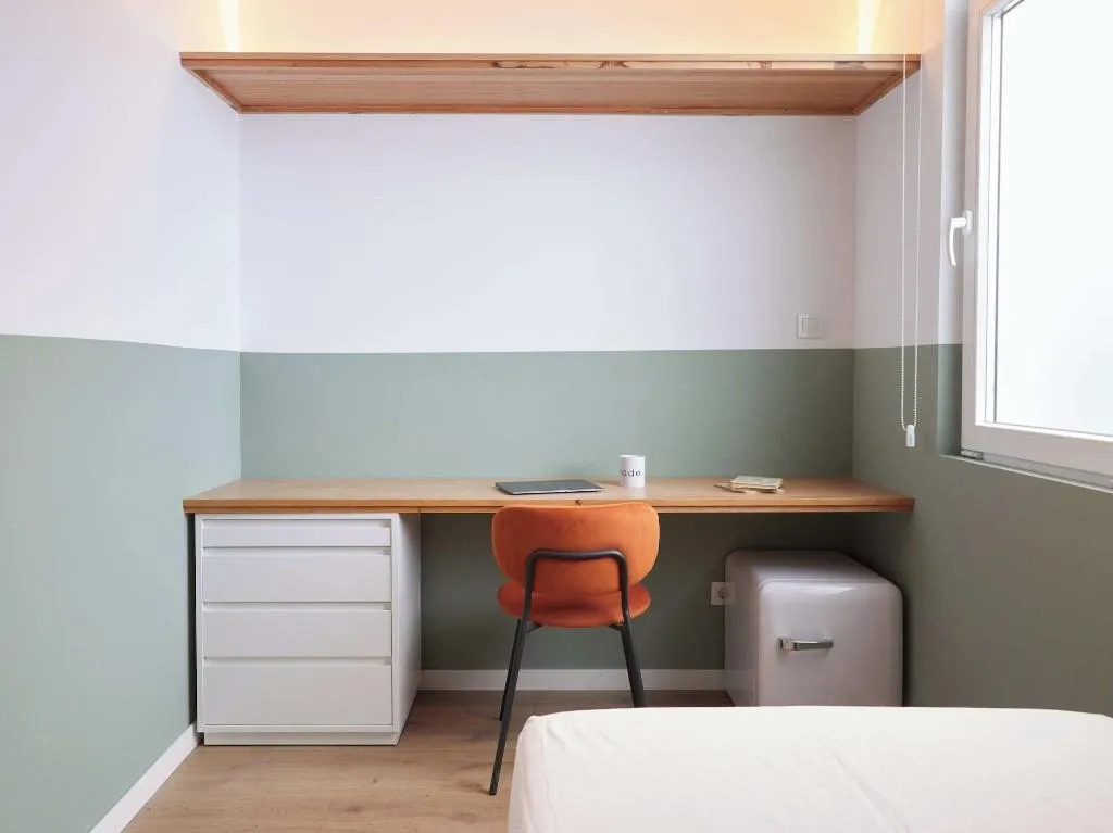 Room, Ola Living Hostal Tetuan, Madrid