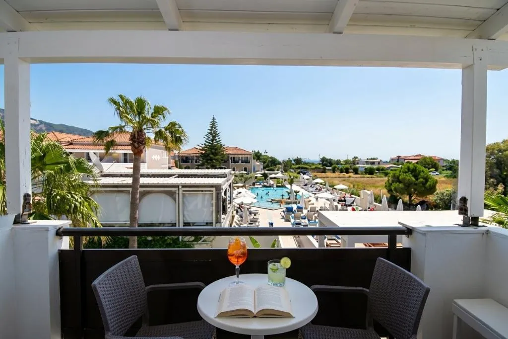 TWIN SUPERIOR WITH BALCONY Room, Dennys Inn, Zante