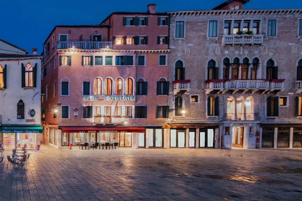 General view, Scandinavia, Venice