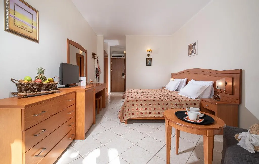 FAMILY ROOM SUPERIOR Room, Porfi Beach, Halkidiki