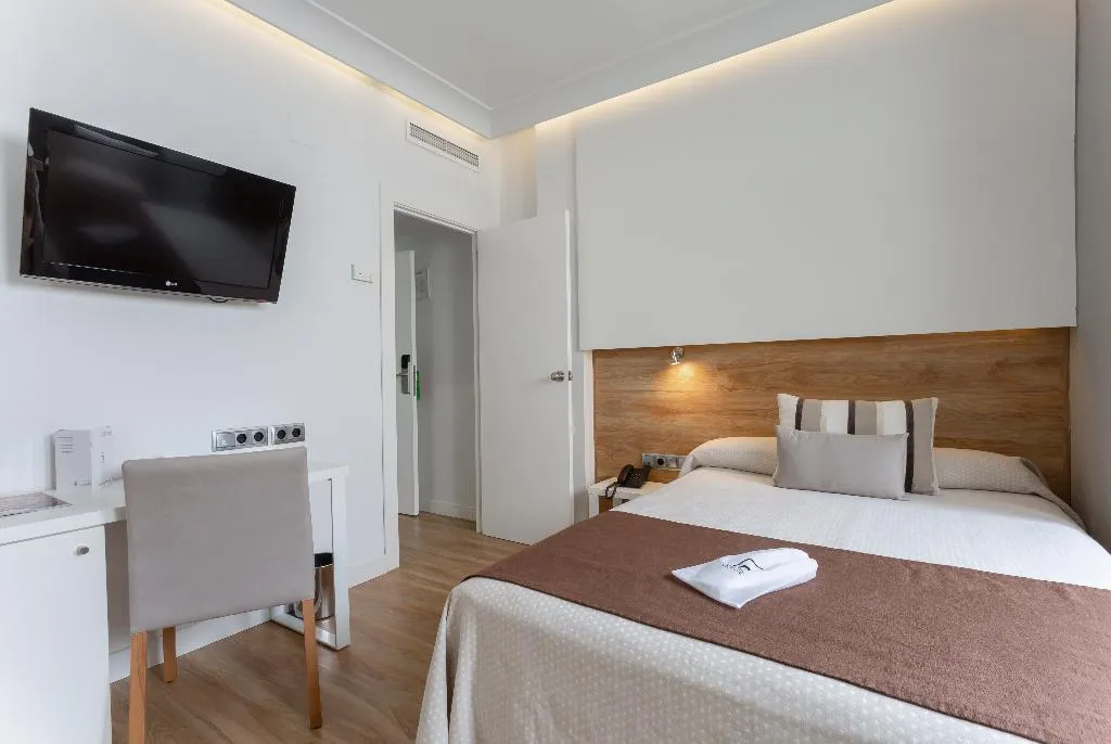 SINGLE STANDARD Room, Monte Carmelo, Seville