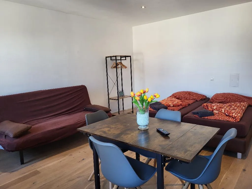 APARTMENT ONE BEDROOM ONE BATHROOM Room, Real Living Apartments Vienna, Vienna