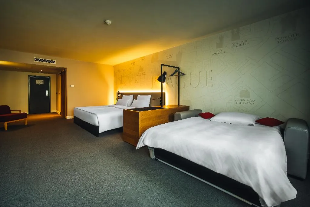 JUNIOR SUITE CAPACITY 3 Room, Pulse 8, Prague