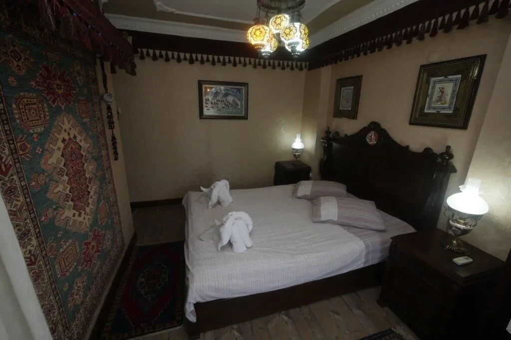 Room, Bella, Izmir