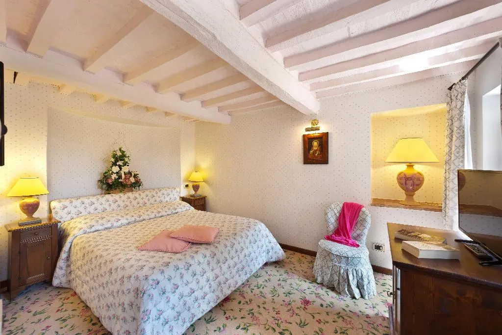 Room, Relais Il Canalicchio, Perugia