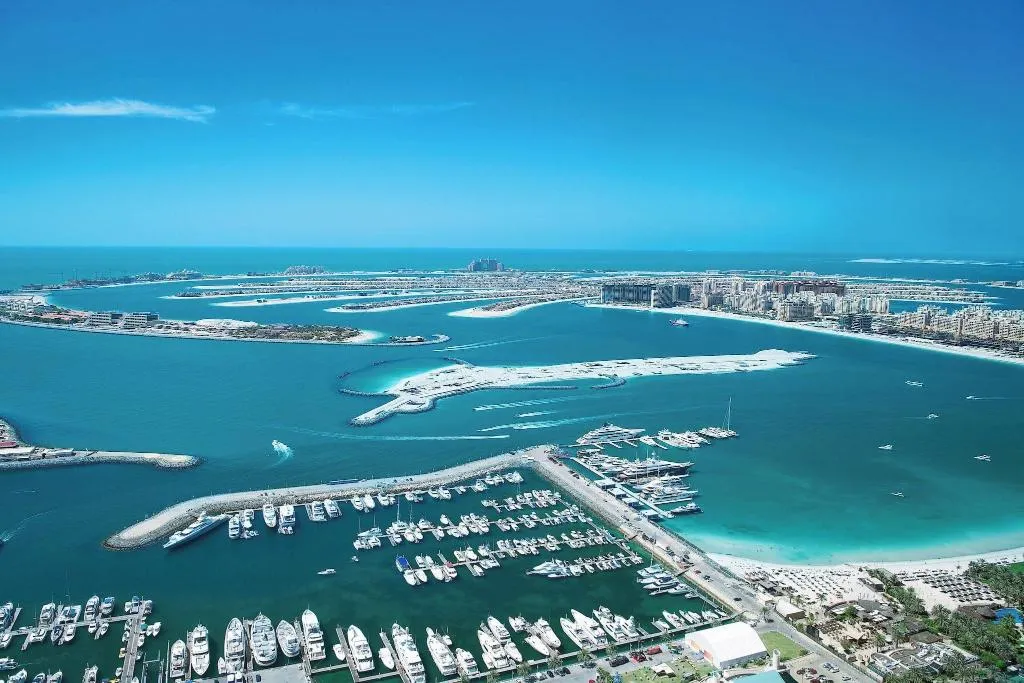 Room, Dubai Marriott Harbour Hotel & Suites, Dubai