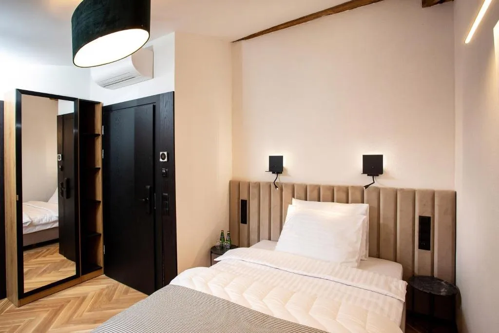TWIN STANDARD Room, Hotel Teatr, Krakow