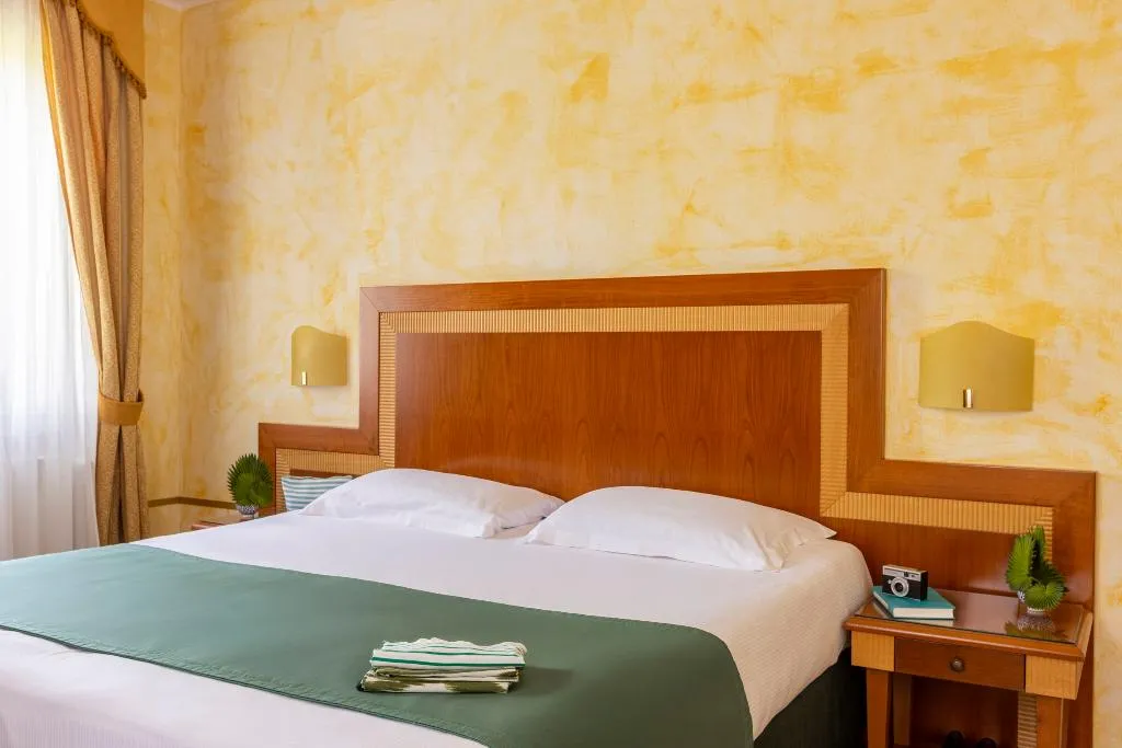 TRIPLE COMFORT Room, Venezia 2000, Venice