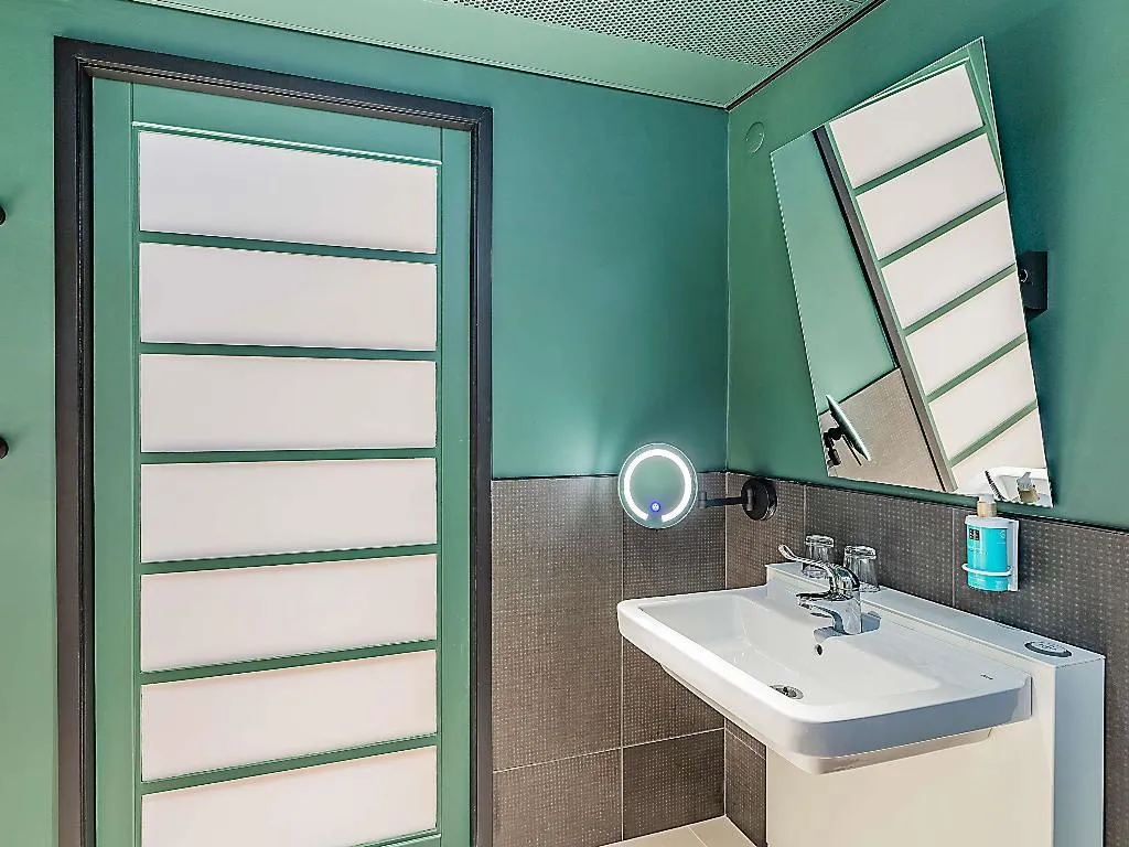 DOUBLE KING BED NON SMOKING Room, Novotel Lisboa, Lisbon