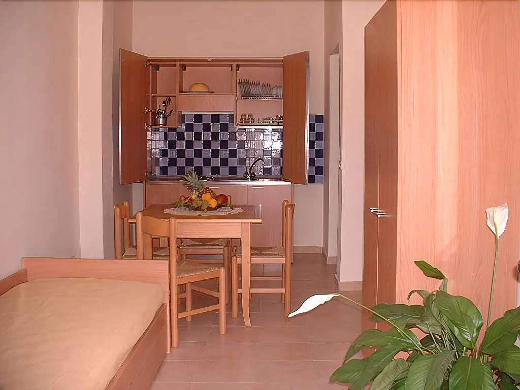 Room, Artemide, Catania