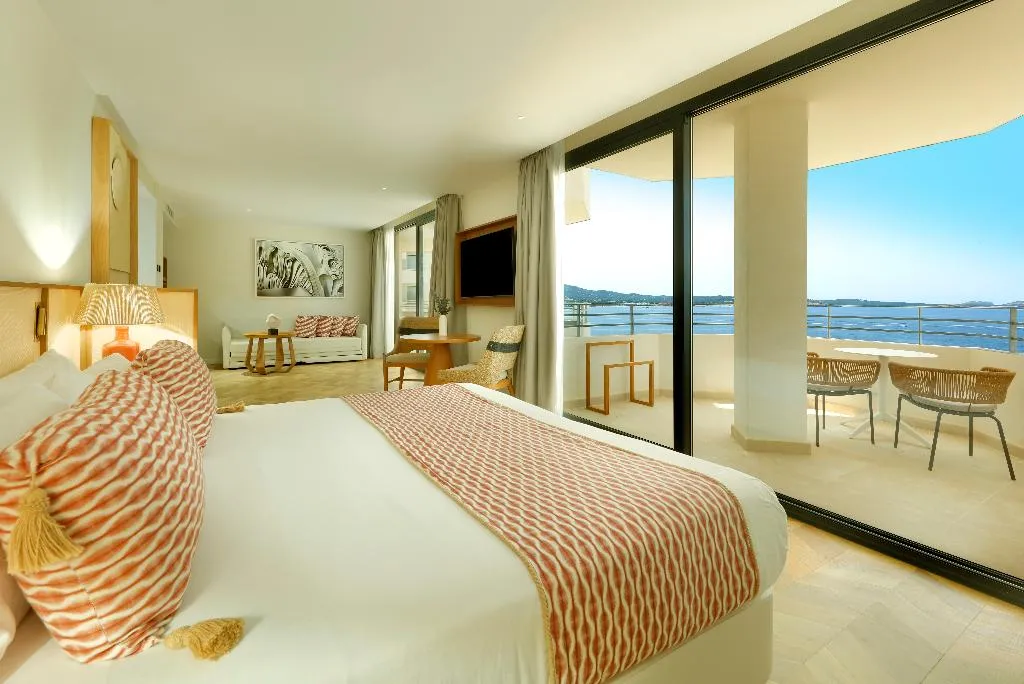SUITE SEA FRONT Room, TRS Ibiza Hotel, Ibiza