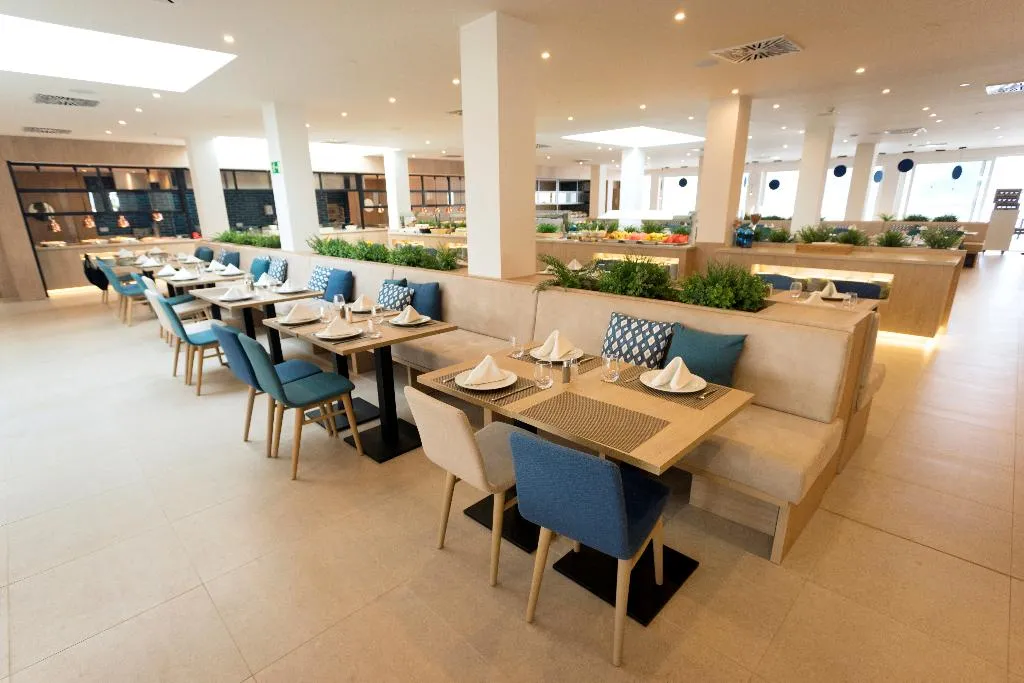 Restaurant, Parque Nereida Suites Hotel, Majorca