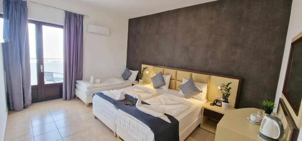 TRIPLE THREE BEDS Room, Sunset Paradise, Crete
