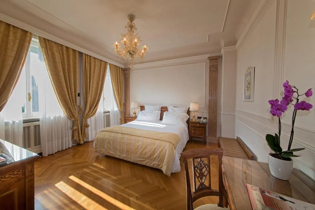 Room, Villa Cortine Palace Hotel, Milan