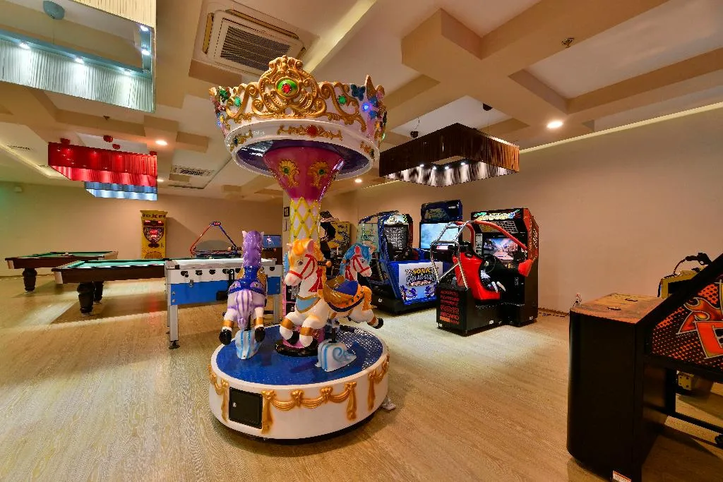 Sports and Entertainment, Royal Garden Beach Hotel, Antalya