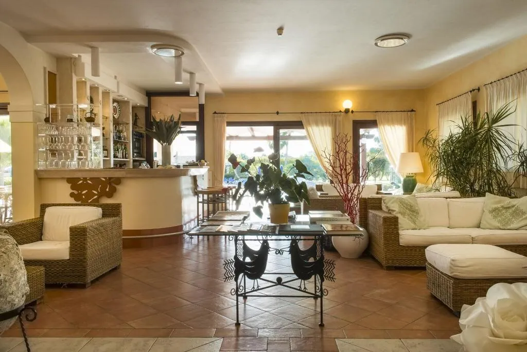 Bar, Lantana Resort Hotel & Apartments, Cagliari