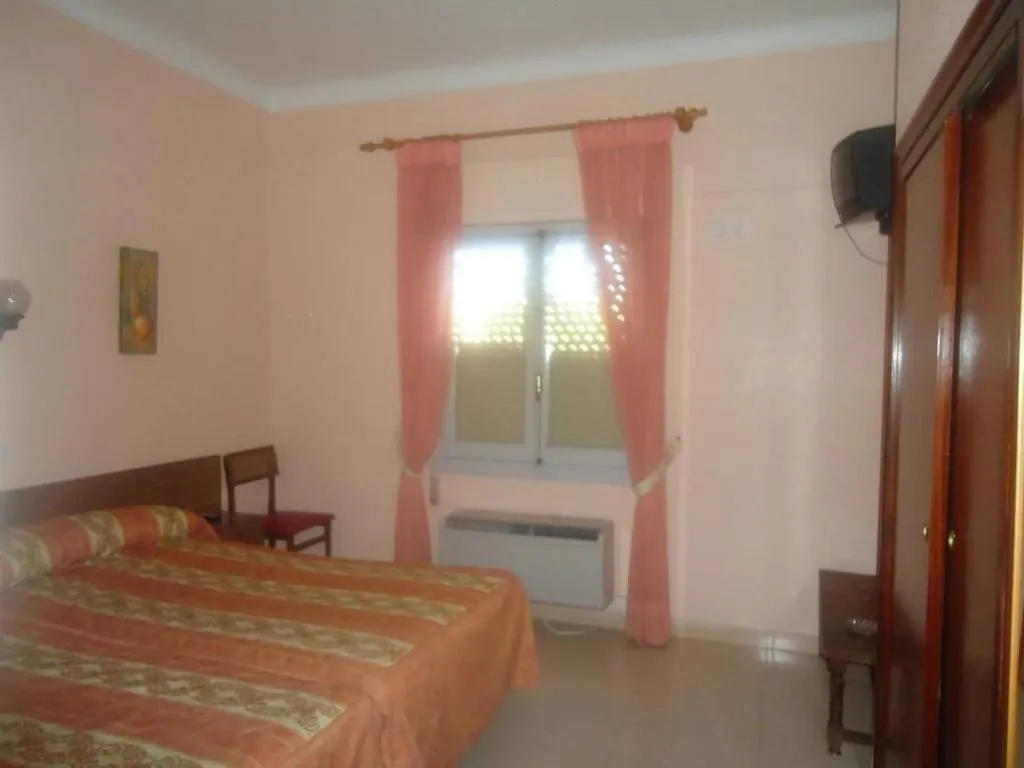 TRIPLE STANDARD Room, Montemar, Costa Blanca