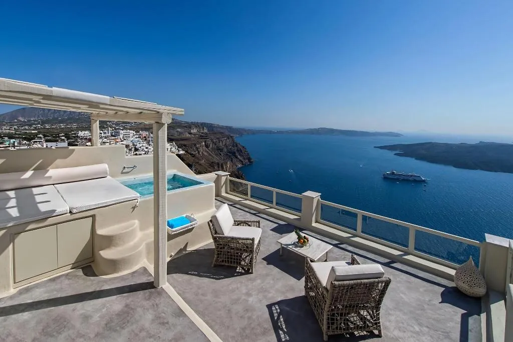 STUDIO GRAND Room, Lava Suites & Lounge, Santorini