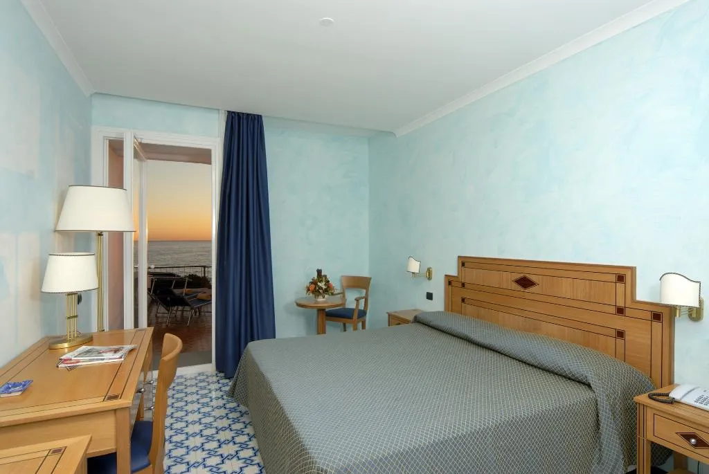 DOUBLE SUPERIOR SEA FRONT Room, Hotel Saline Palinuro, Naples