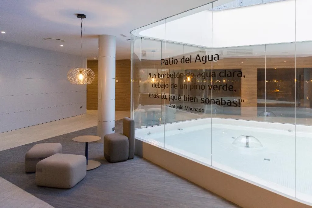 Lobby, Macia Sevilla Kubb, Seville