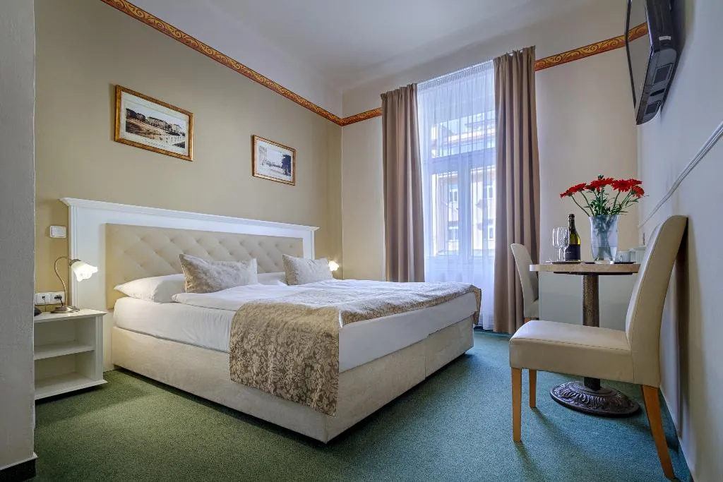 Double or Twin STANDARD Room, Taurus, Prague