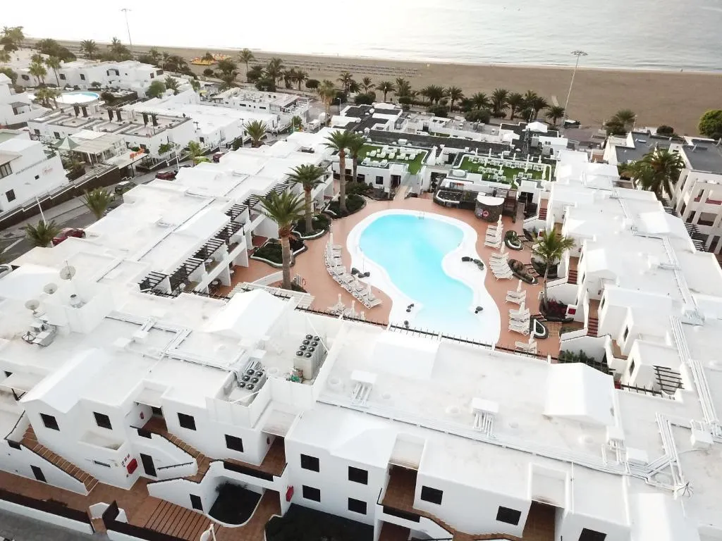 Beach, R2 Apartamentos Bahia Kontiki, Lanzarote