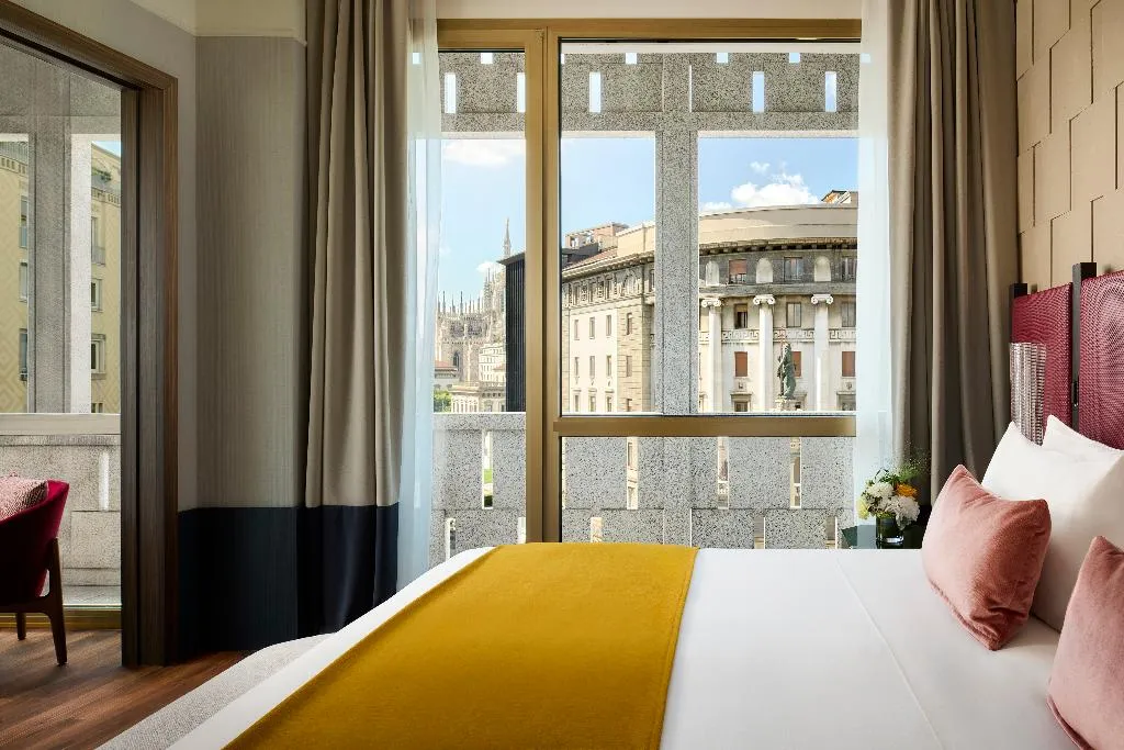 SUITE CAPACITY 3 Room, Tivoli President Milano Hotel, Milan