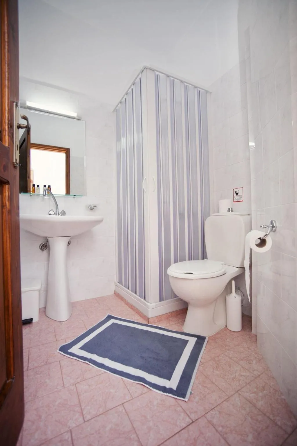 Room, Niriides Hotel, Crete