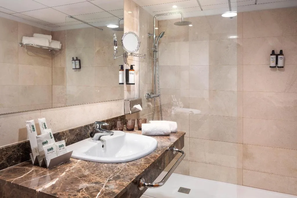 TRIPLE STANDARD Room, Vielha Val d’Arán Affiliated by Melia, Costa Brava