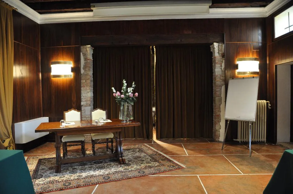 Conferences, Villa Condulmer, Venice